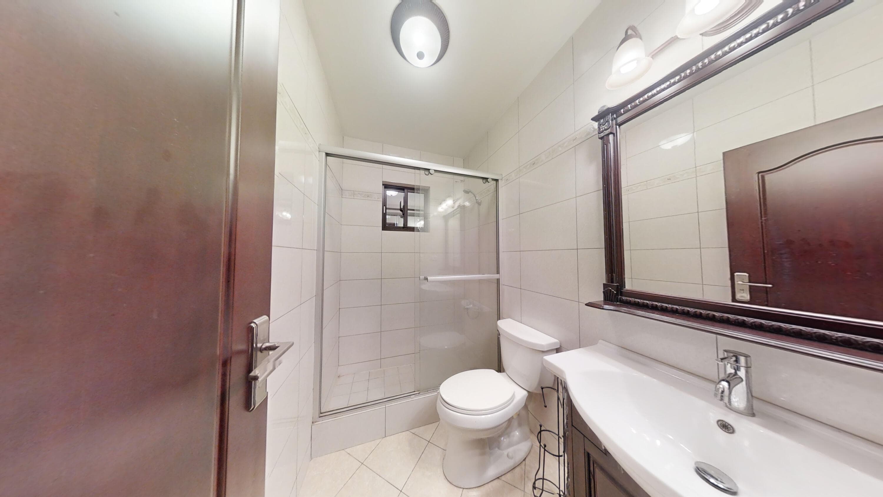 2nd floor guest bathroom